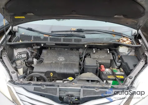 2011 Toyota Sienna Xle V6 from USA, damaged, VIN 5TDYK3DC4BS062276